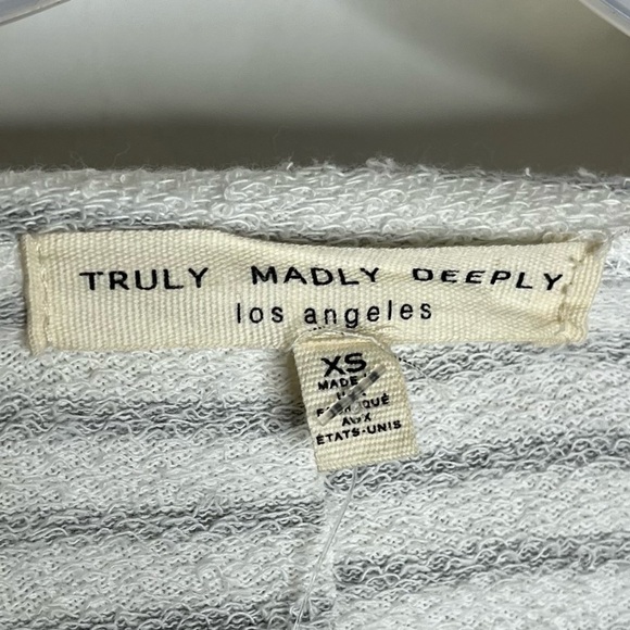 TRULY Madly Deeply Oversized Striped V Neck Sweater Batwing Sleeves - Picture 4 of 6